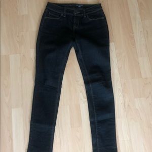 The Limited Skinny Jeans 2 Short